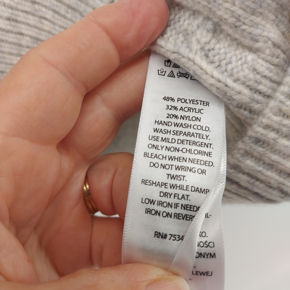 Cupcakes and Cashmere Cableknit turtleneck sleeveless Sweater Vest - Picture 5 of 6